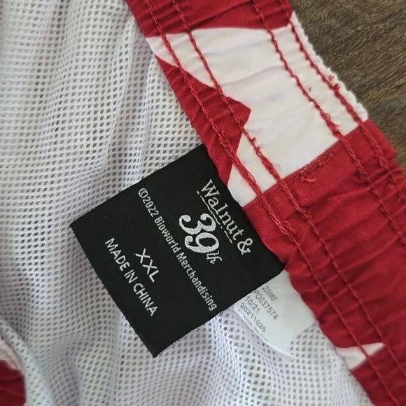 Walnut & 39th - Men's 7 " Star Swim Trunk - Red - Picture 3 of 5